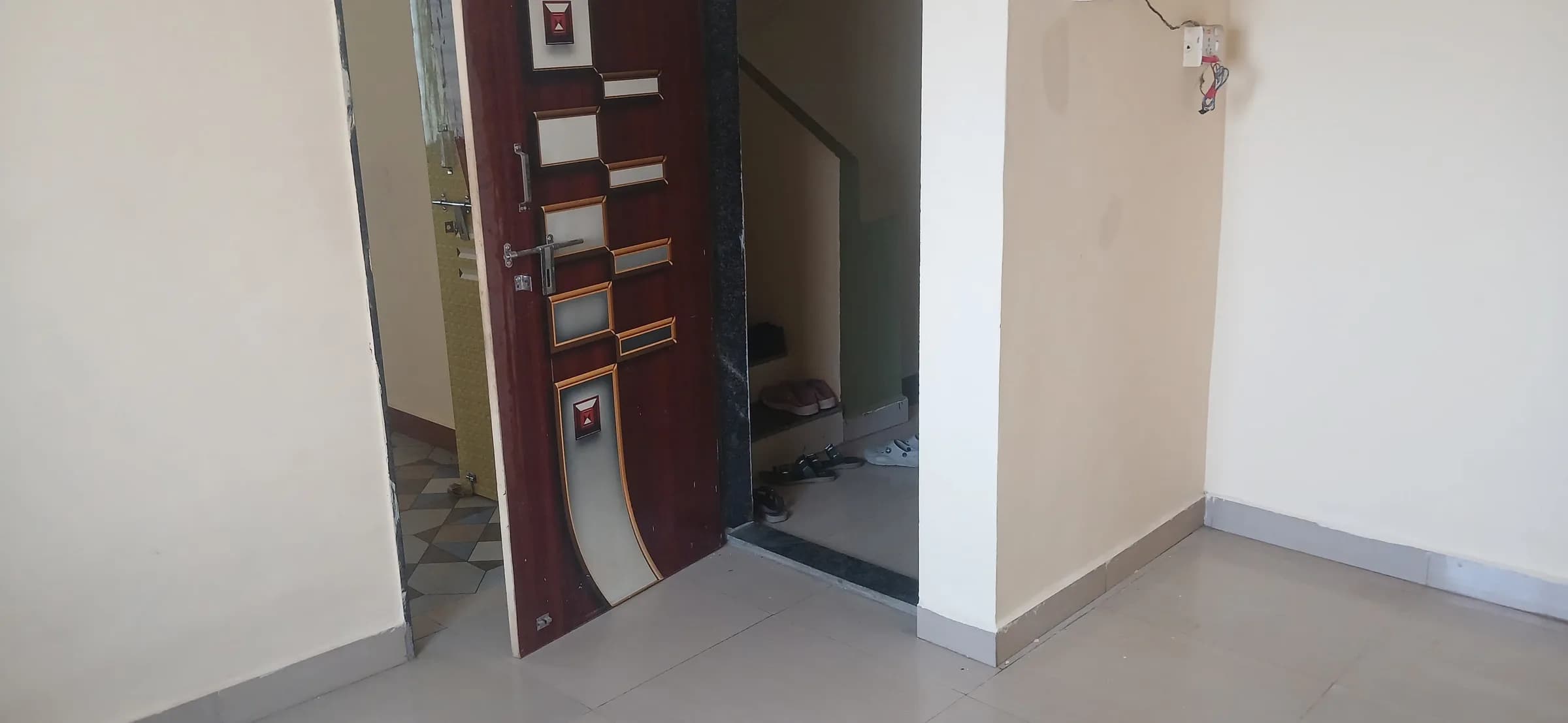 2- BHK FLAT — photo 1
